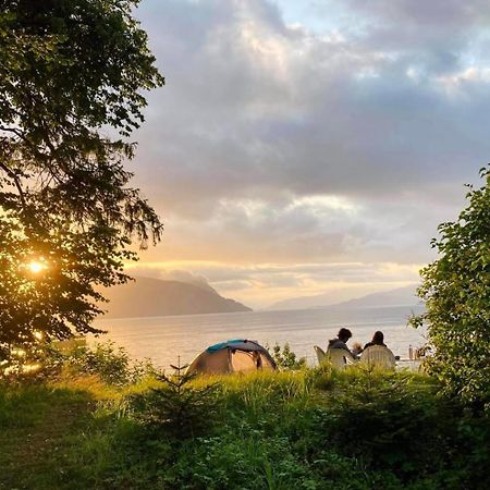 Hotel Nokling & Camping Hjelmeland Exteriér fotografie