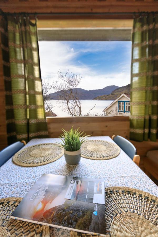 Hotel Nokling & Camping Hjelmeland Exteriér fotografie
