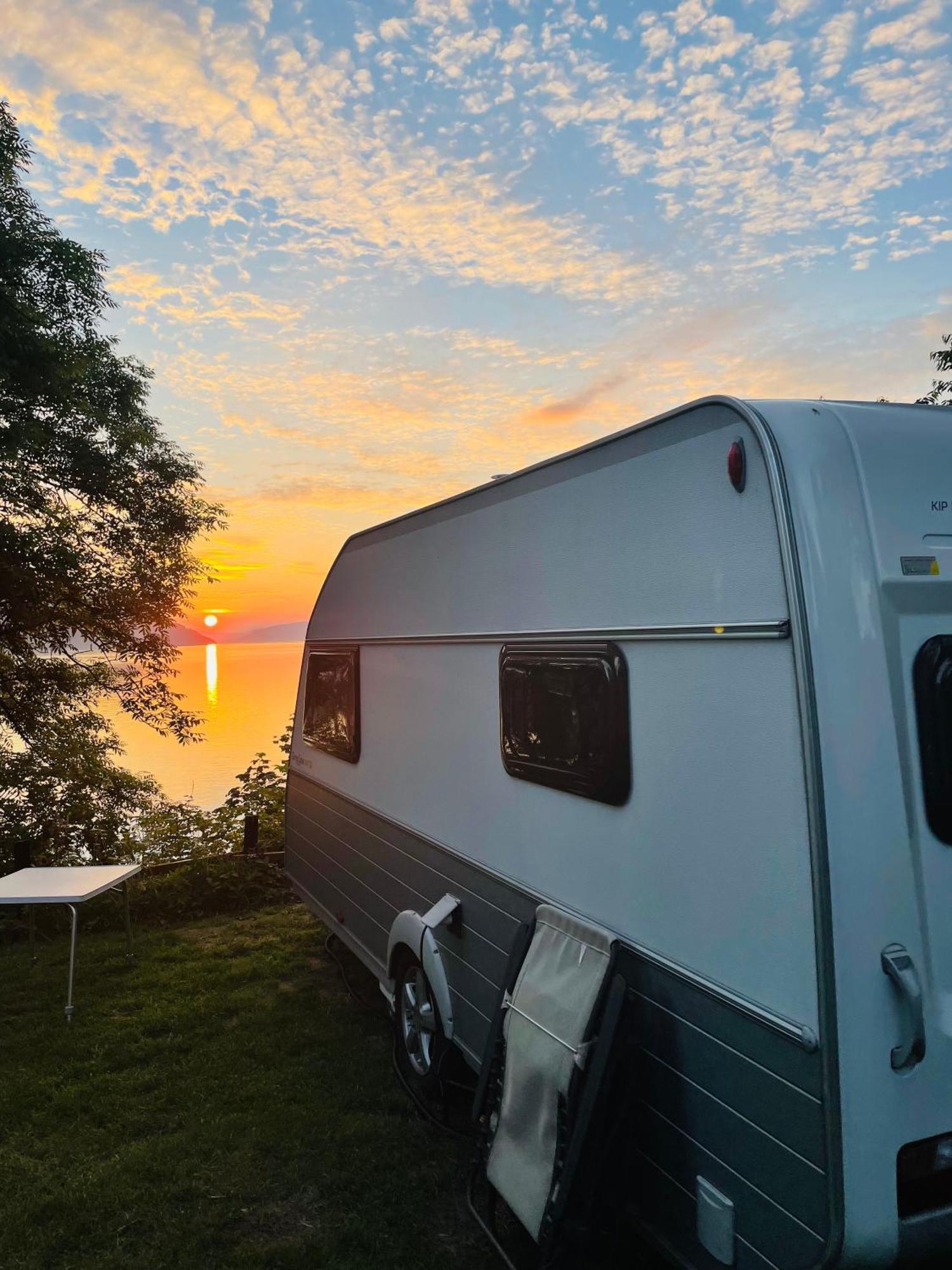 Hotel Nokling & Camping Hjelmeland Exteriér fotografie